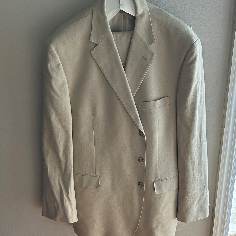 Sean John Single-Breasted Suit Jacket and Trousers in Beige